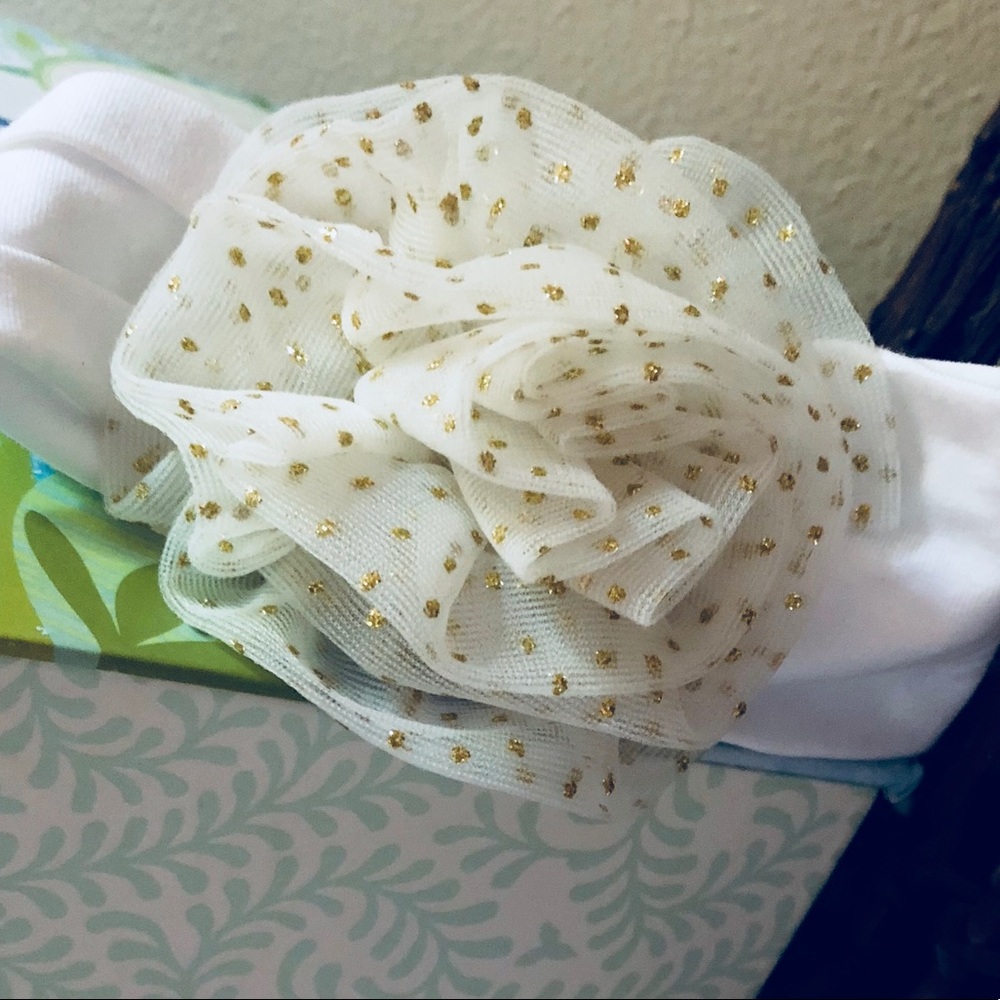 Sock and bow set